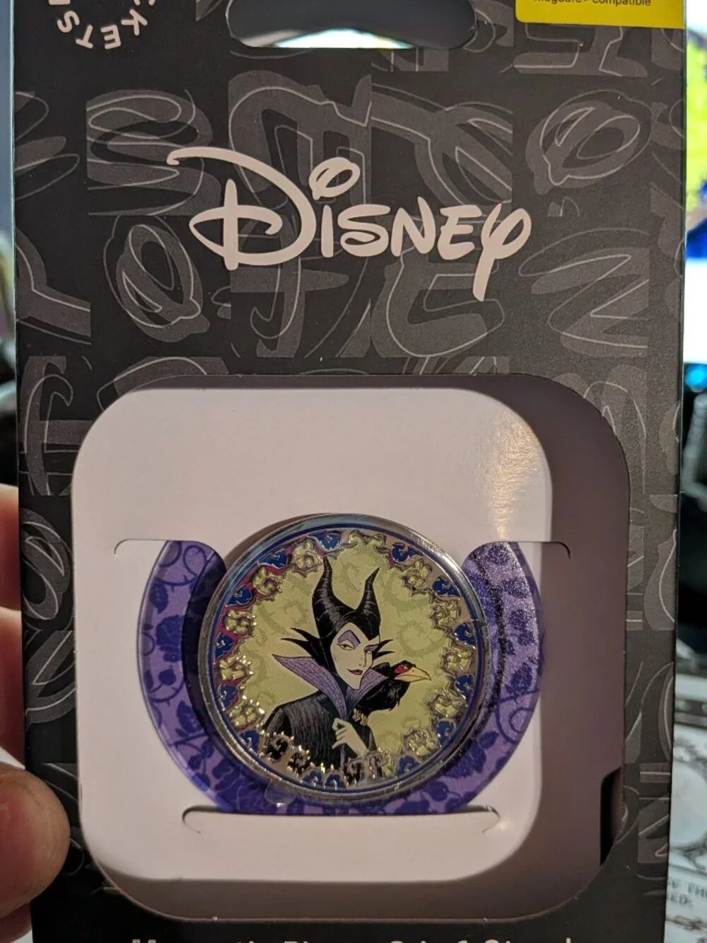 Enamel Essence of Maleficent MagSafe PopGrip